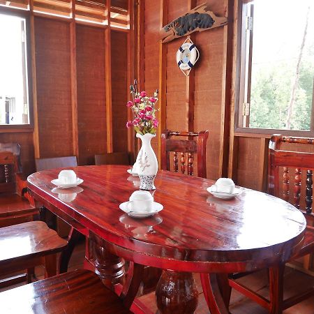 At Pier Hostel Lanta Ko Lanta Екстериор снимка