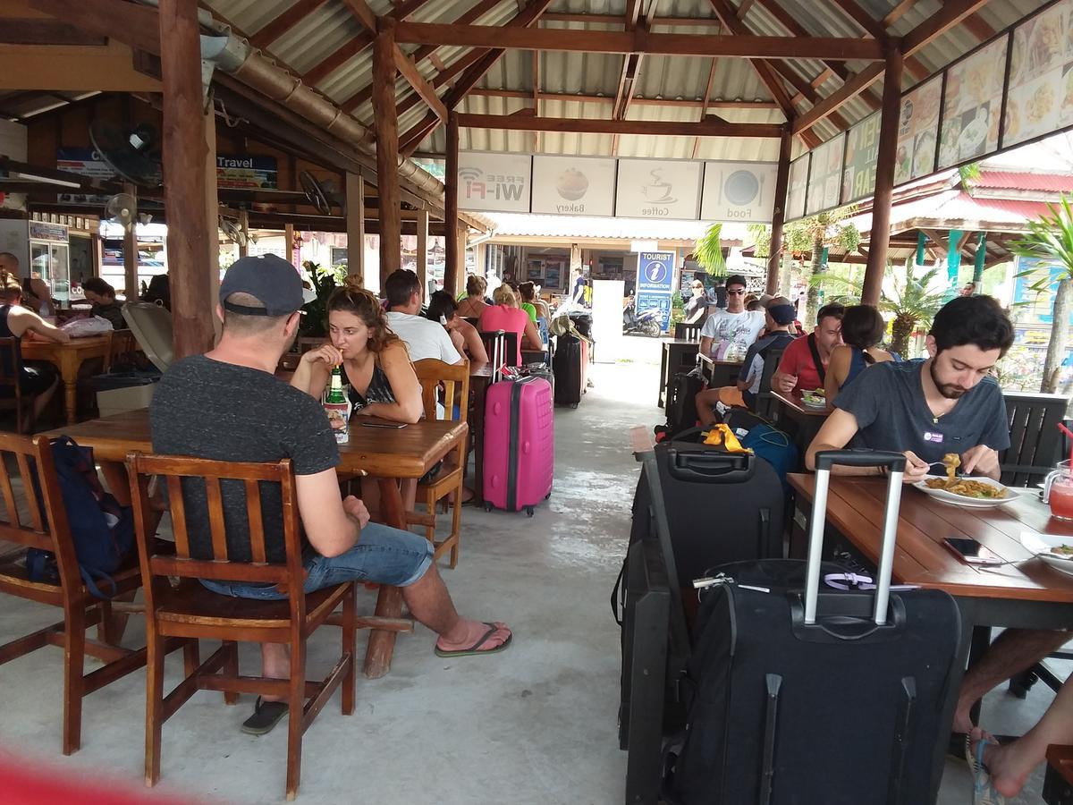 At Pier Hostel Lanta Ko Lanta Екстериор снимка