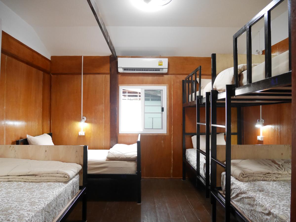 At Pier Hostel Lanta Ko Lanta Екстериор снимка