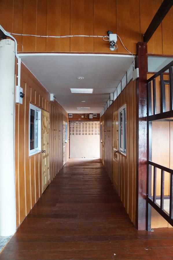 At Pier Hostel Lanta Ko Lanta Екстериор снимка