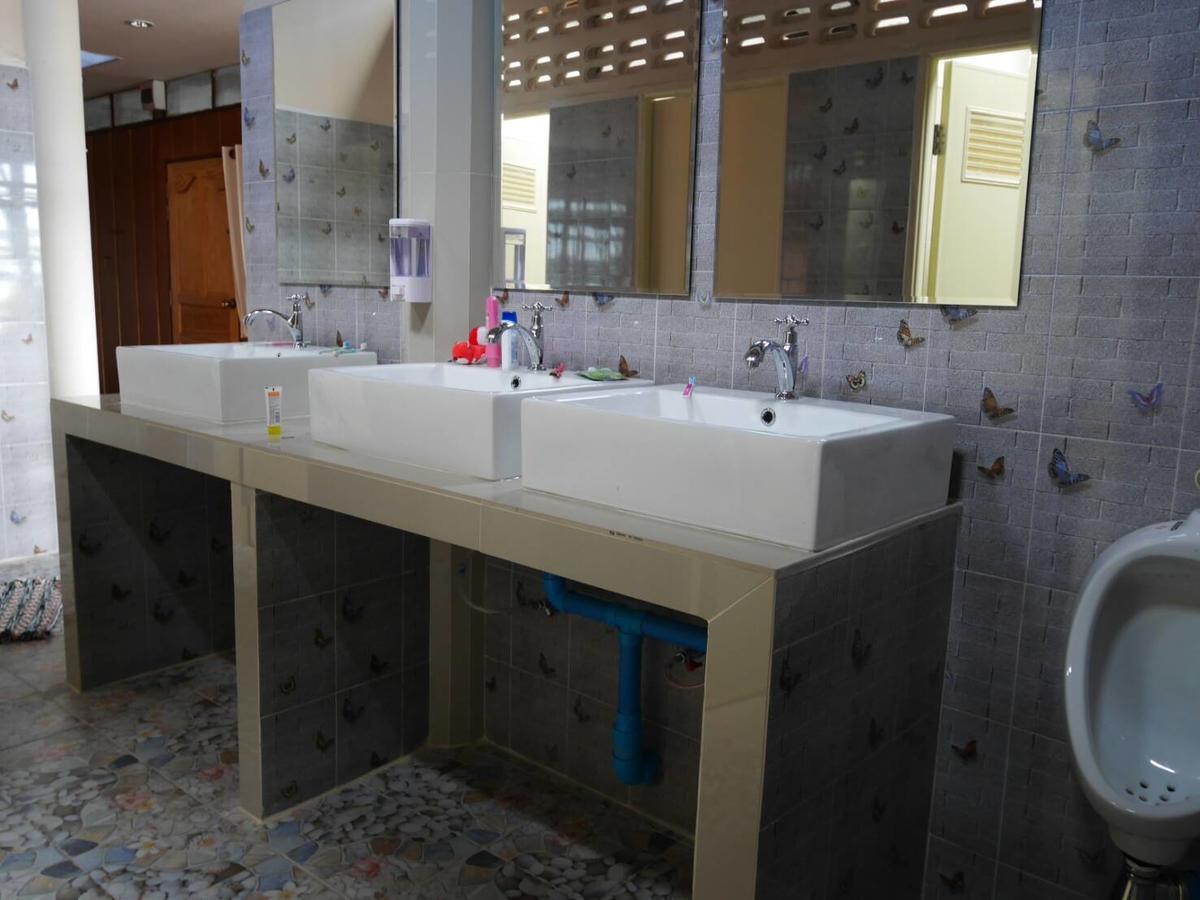 At Pier Hostel Lanta Ko Lanta Екстериор снимка